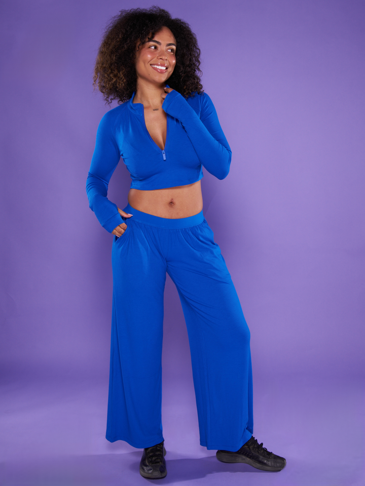 MultiMotion Wide Leg Pants